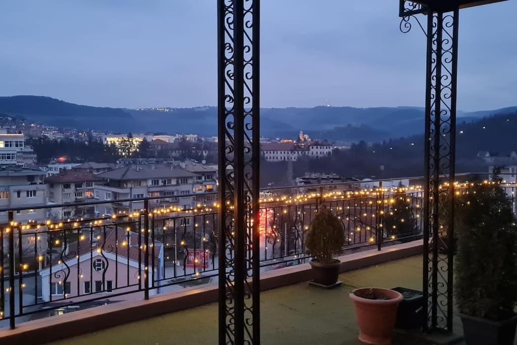 Unique Studio- Great Balcony And View! Parking Possibility! Βελίκο Τίρνοβο Εξωτερικό φωτογραφία