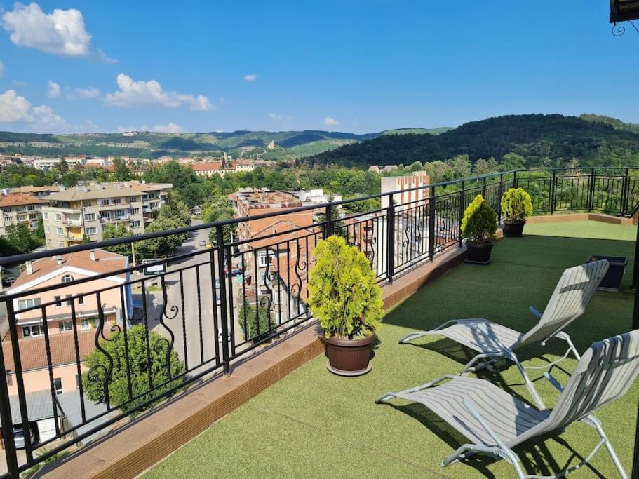 Unique Studio- Great Balcony And View! Parking Possibility! Βελίκο Τίρνοβο Εξωτερικό φωτογραφία