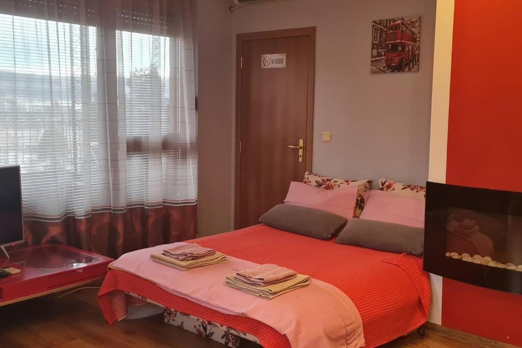 Unique Studio- Great Balcony And View! Parking Possibility! Βελίκο Τίρνοβο Εξωτερικό φωτογραφία