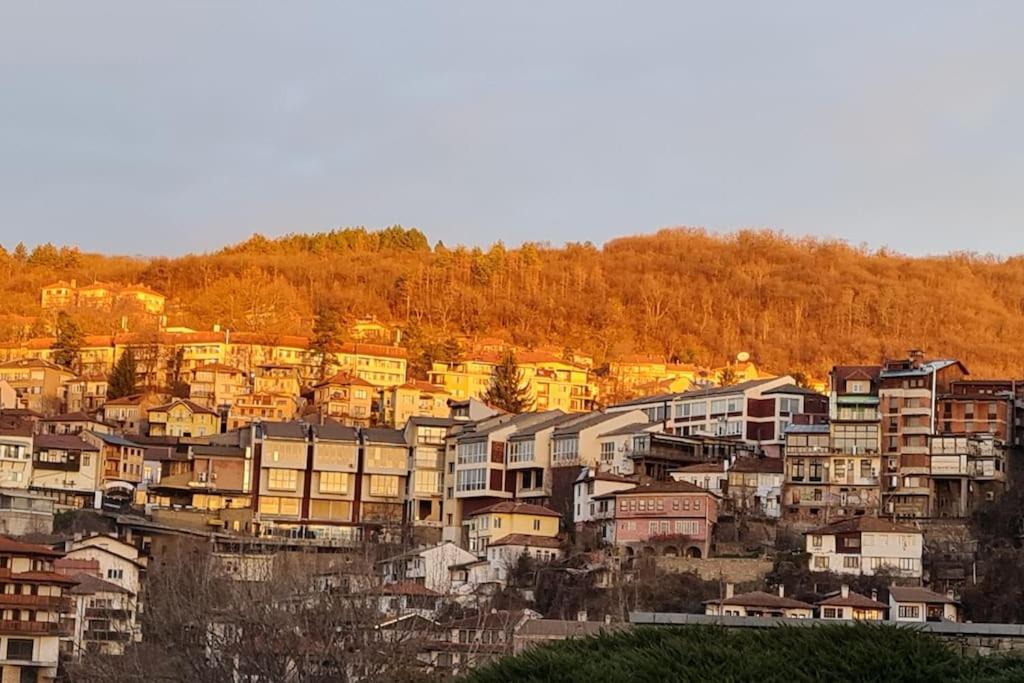 Unique Studio- Great Balcony And View! Parking Possibility! Βελίκο Τίρνοβο Εξωτερικό φωτογραφία
